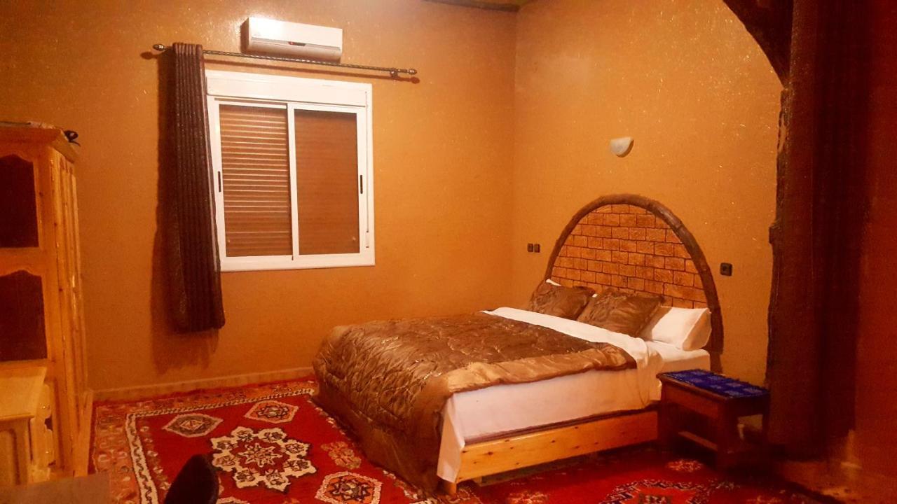 Kasbah Meteorites Hotel Imi n'Ouzrou Eksteriør billede